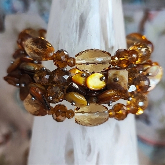 Set of 3 Topaz Honey Citrine Color Highly Faceted Glass Shell Stretch Bracelets - Picture 2 of 16